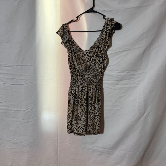 Leopard Print Ruffle Sleeve STRIPED ROMPER - Picture 3 of 6